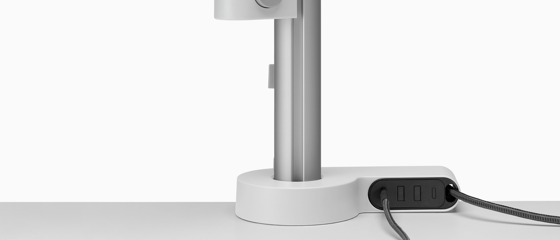 Tiếp cận nguồn điện