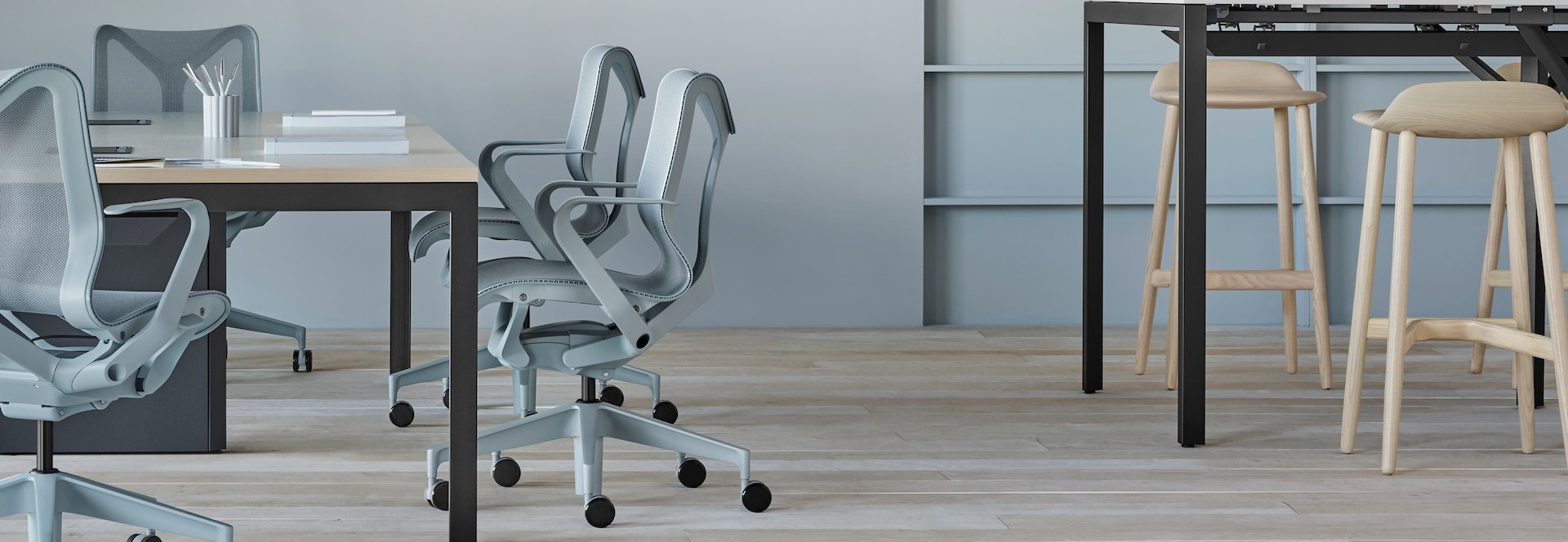 Bàn và không gian làm việc